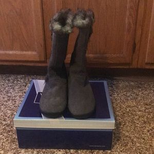 Brand New White Mountain Charcoal/Suede Boots